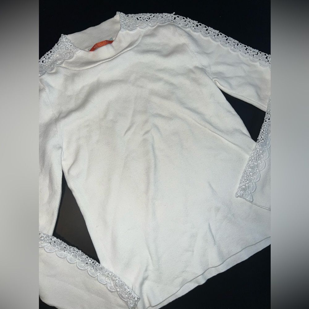ModCloth White Mockneck Lace Detailed Sleeved Top Size Small EUC